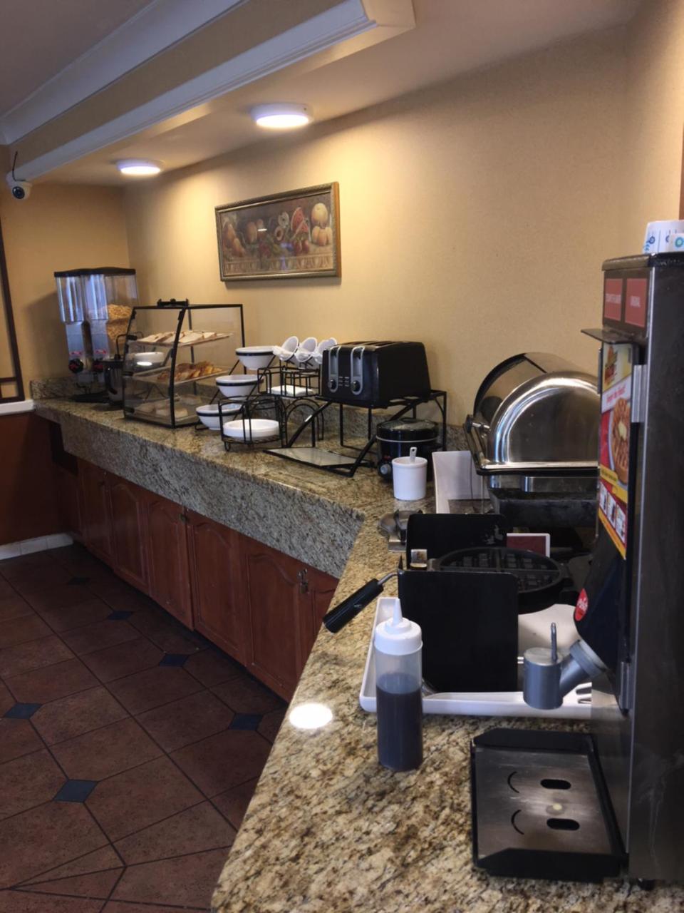 Budgetel Inns & Suites Fairfield Extérieur photo